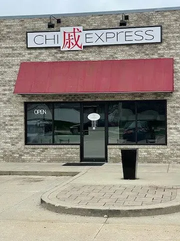 Chi Restaurant & Bar