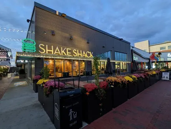 Shake Shack Chestnut Hill