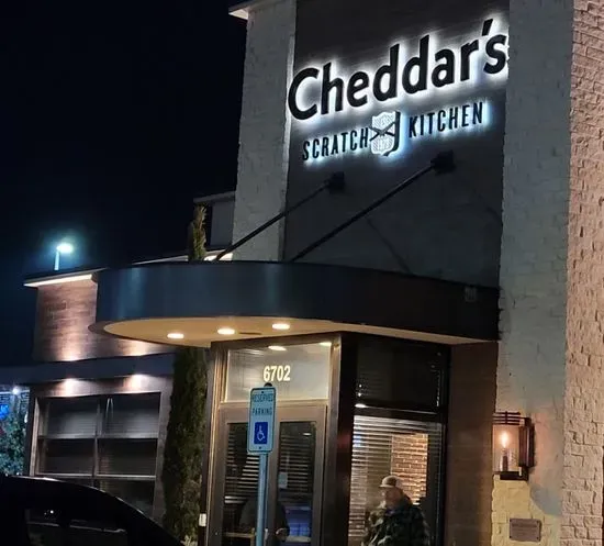 Cheddar's Scratch Kitchen