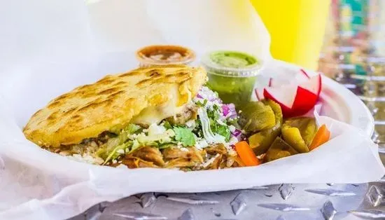 Pablo's Tacos & Burritos - Food truck