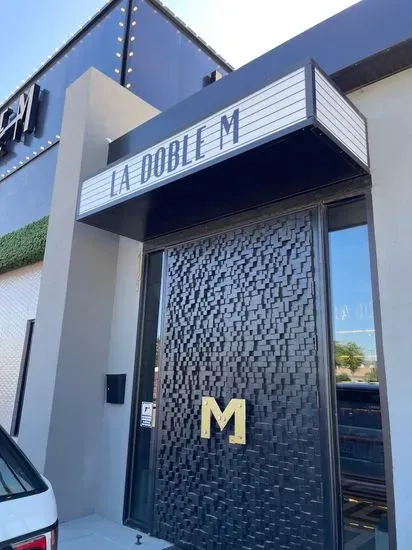 La Doble M Restaurant & Bar