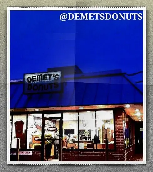 Demet's Donuts