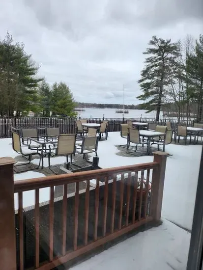 The Draft House Lakeside Bar & Grille