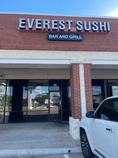 Everest sushi Bar and grill