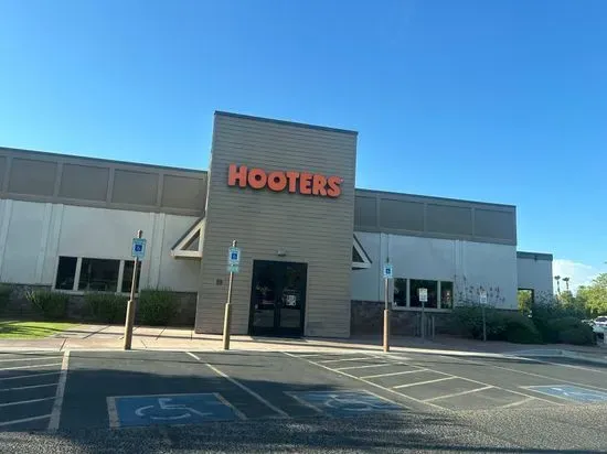 Hooters