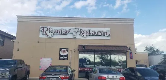 Ricardo’s Restaurant -Alton Gloor