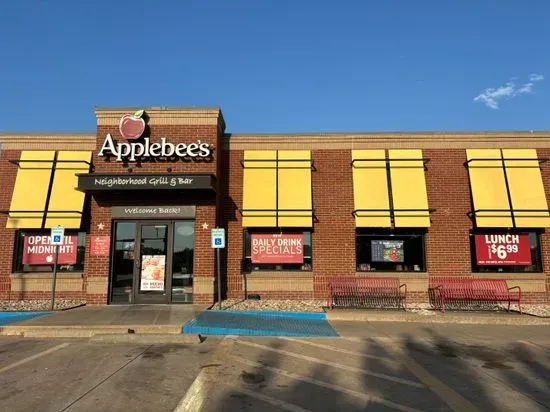 Applebee's Grill + Bar