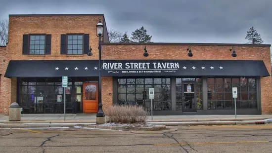 River Street Tavern