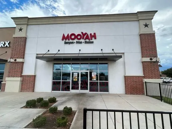 MOOYAH Burgers, Fries & Shakes