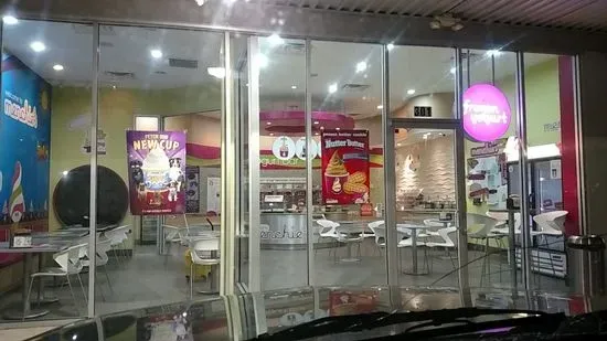 Menchie's Frozen Yogurt