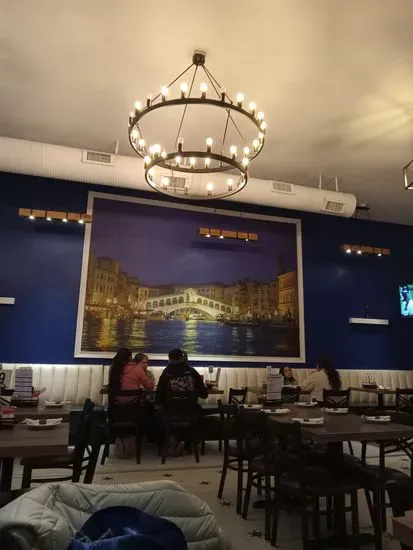 Roma's Italian Bistro