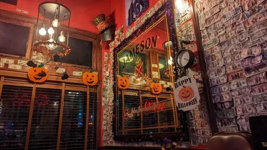 The Mad Hatter Neighborhood Pub - Fort Worth