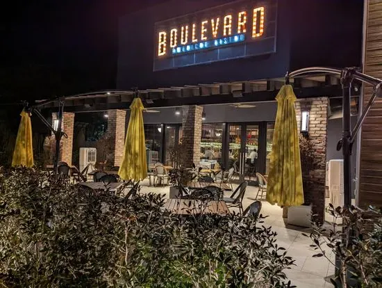 Boulevard American Bistro