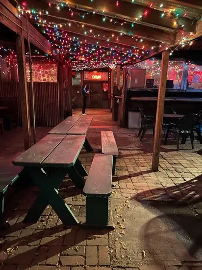 F&M Patio Bar