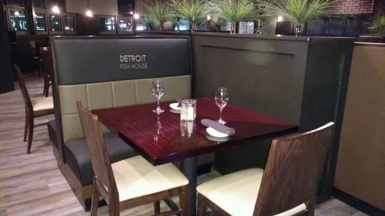 Detroit Fish House: Steak and Oyster Bar