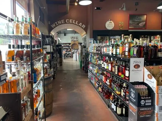 Francisco's Market & Deli