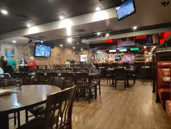 Village Inn Pizza & Sports Grille