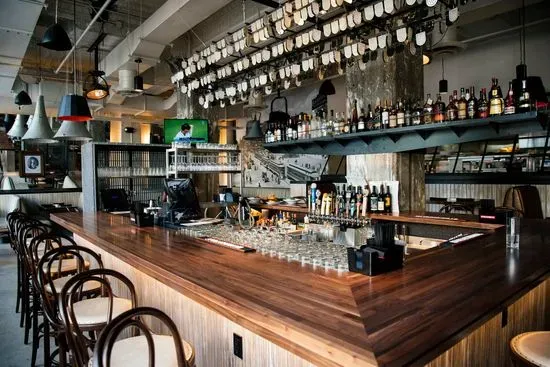 Central Kitchen + Bar