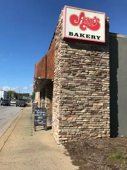 Arnie's Bakery & Restaurant