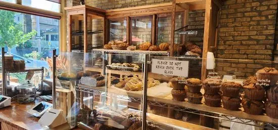 Nantucket Baking Company - Lyon St