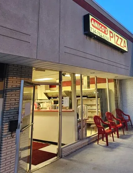 Amico's Pizzeria