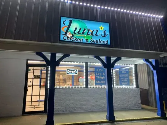 Luna’s Chicken N Seafood