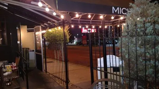 Michael's Bar & Grill