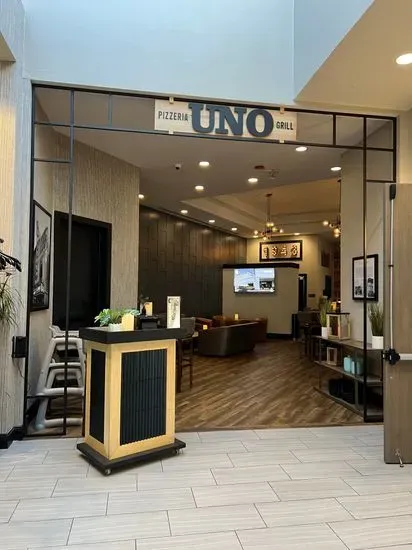 Uno Pizzeria & Grill