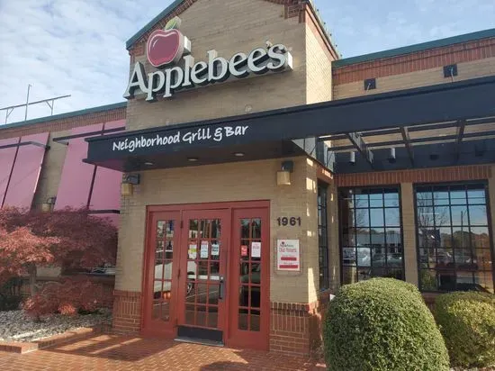 Applebee's Grill + Bar