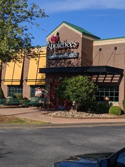 Applebee's Grill + Bar