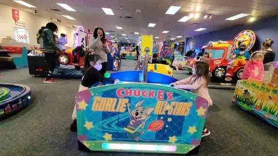 Chuck E. Cheese