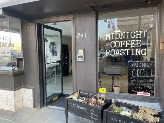 Midnight Coffee Espresso Bar