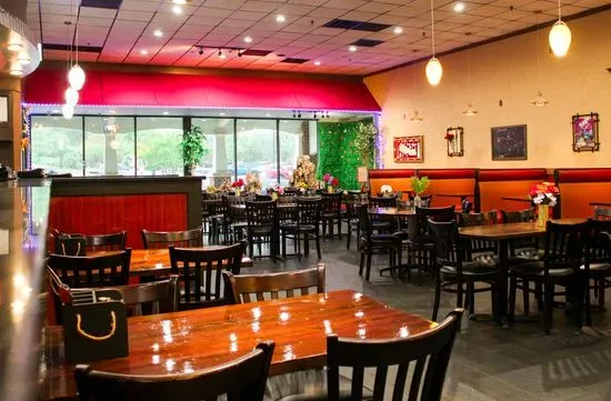 Himalayan Grill & Bar