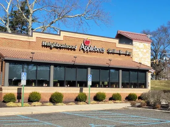 Applebee's Grill + Bar