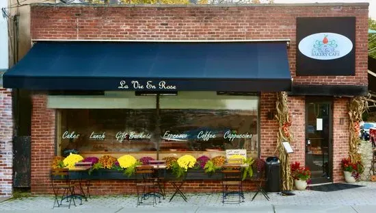 La Vie En Rose Bakery Cafe