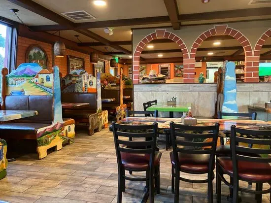 El Azteca Mexican Restaurant Bar & Grill