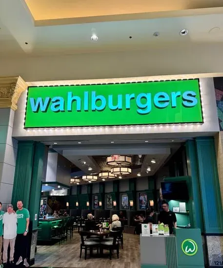 Wahlburgers