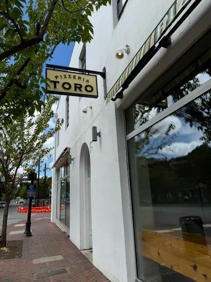 Pizzeria Toro