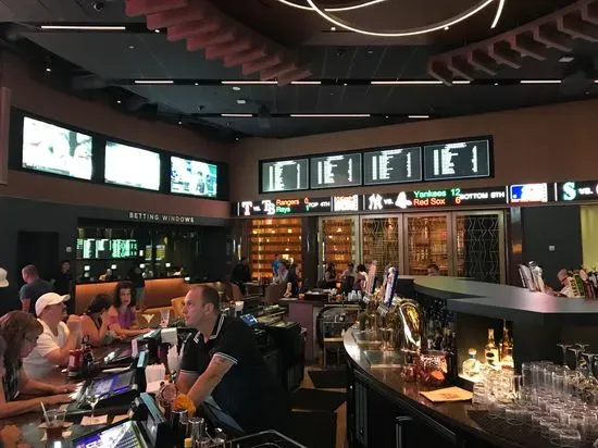 BetMGM Sportsbook & Bar