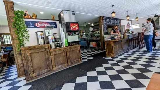 Centreville Luncheonette