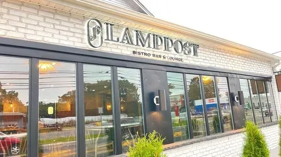 Lamppost Bistro Bar & Lounge