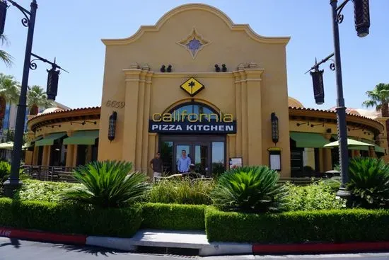 California Pizza Kitchen at Town Square