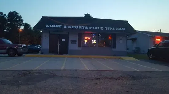 Louie's Sports Pub