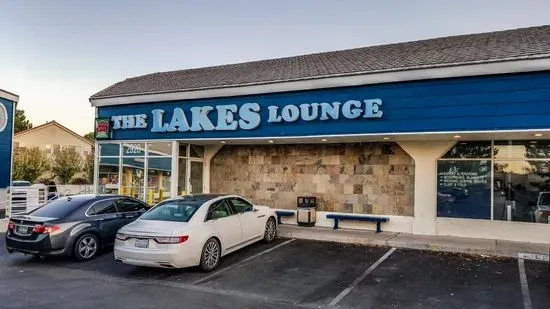 Lakes Lounge