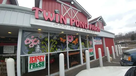 Twin Pond Farm Country Market