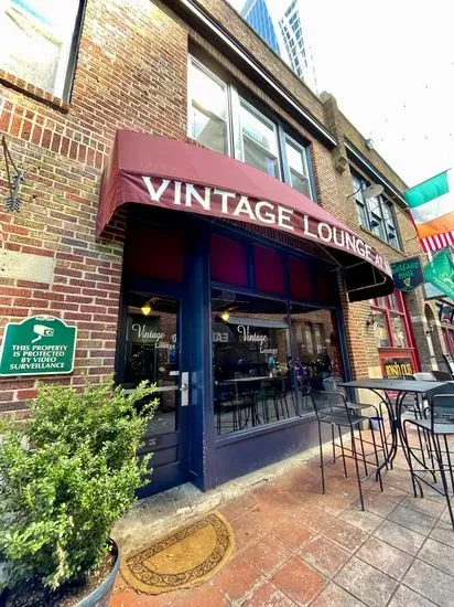 Vintage Lounge Bar