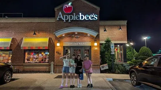 Applebee's Grill + Bar