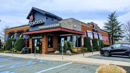 Applebee's Grill + Bar