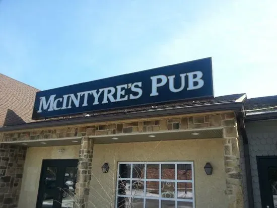 Mac's Pub