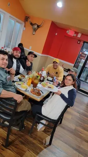 El Chapin Family Restaurant